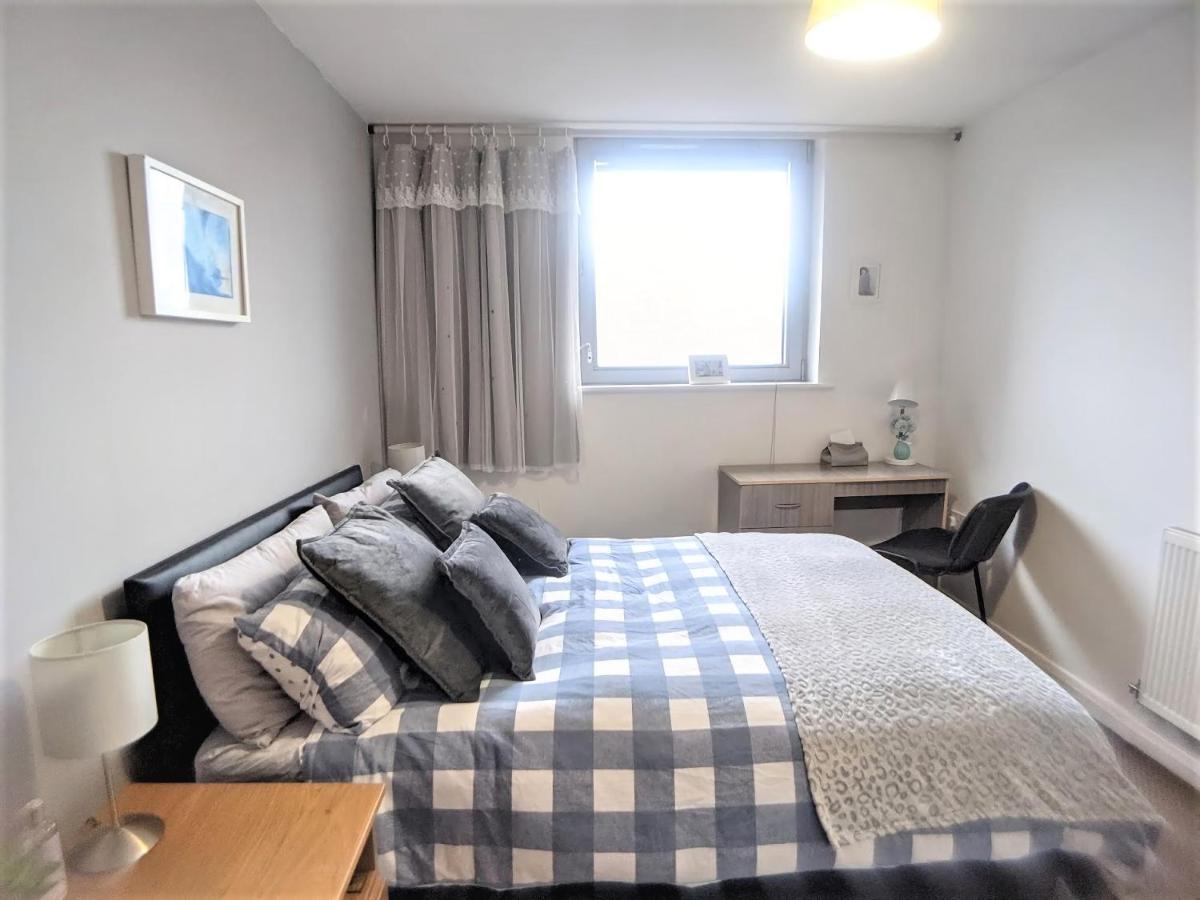 Large 3 Bedrooms In Liverpool City Centre, Free Parking ภายนอก รูปภาพ