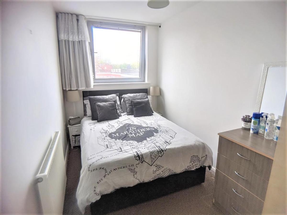 Large 3 Bedrooms In Liverpool City Centre, Free Parking ภายนอก รูปภาพ