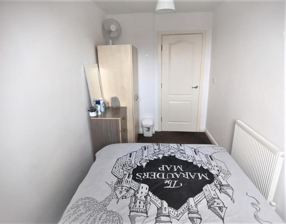 Large 3 Bedrooms In Liverpool City Centre, Free Parking ภายนอก รูปภาพ
