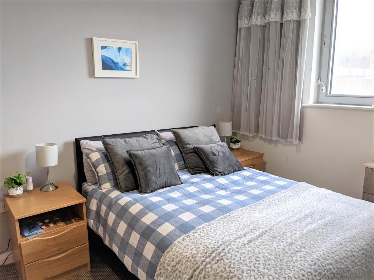 Large 3 Bedrooms In Liverpool City Centre, Free Parking ภายนอก รูปภาพ